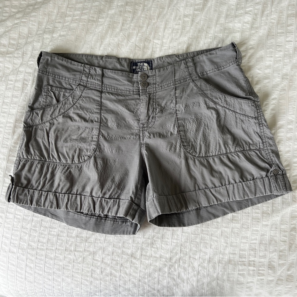 The North Face Ripstop Hiking Lager Roll Shorts in Grey, 12